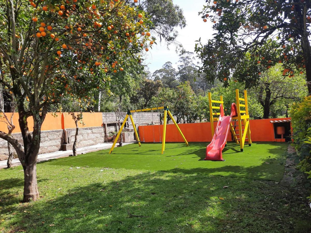 Metro Vilar Suites & Villas Vilar do Pinheiro Exterior photo