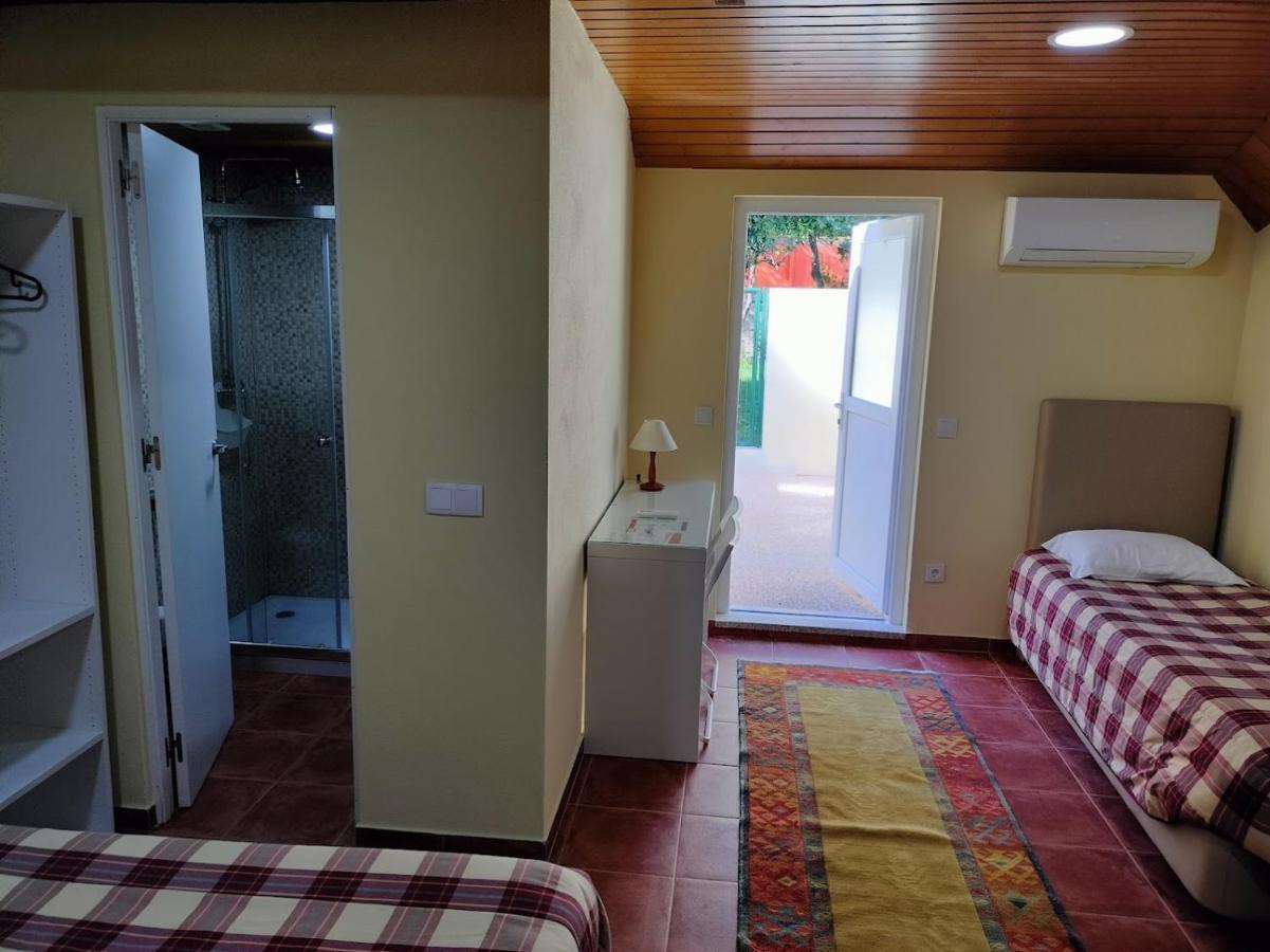 Metro Vilar Suites & Villas Vilar do Pinheiro Exterior photo