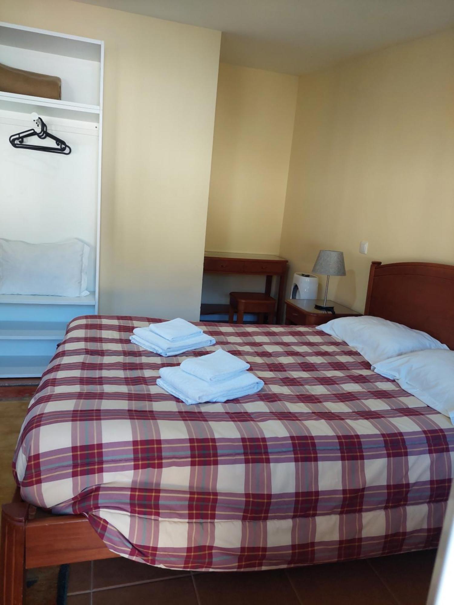 Metro Vilar Suites & Villas Vilar do Pinheiro Exterior photo