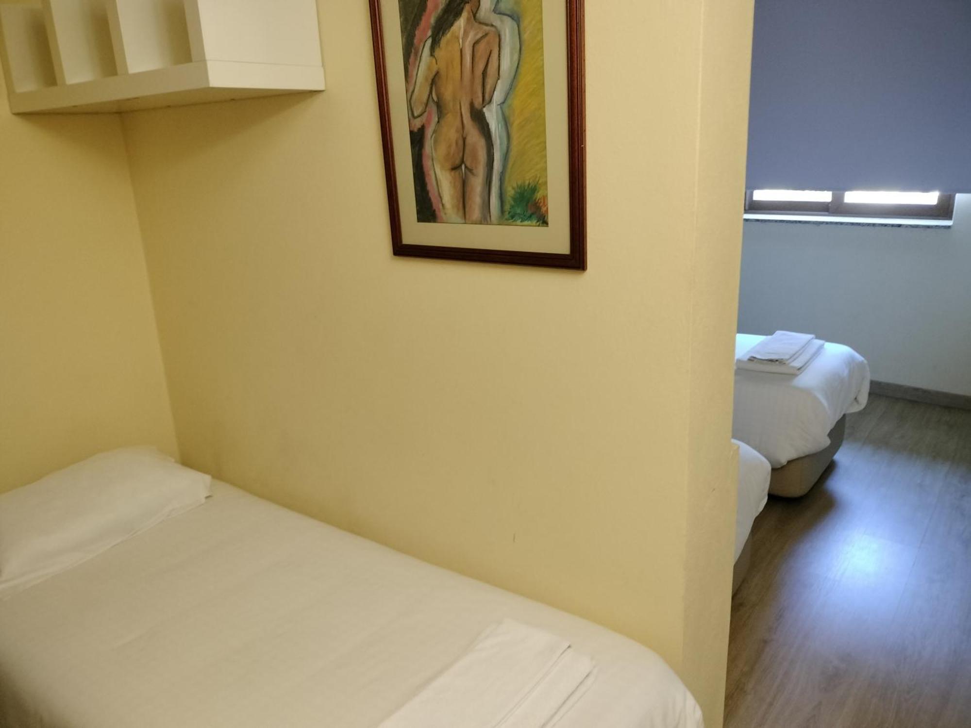 Metro Vilar Suites & Villas Vilar do Pinheiro Room photo