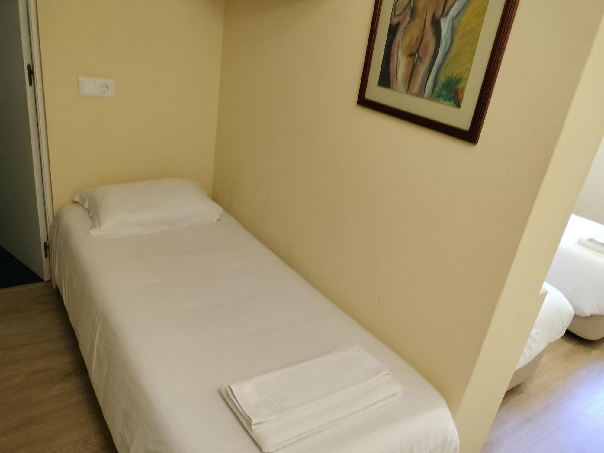 Metro Vilar Suites & Villas Vilar do Pinheiro Room photo